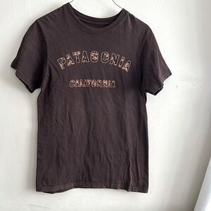 🌻3/$18 Patagonia Short Sleeve